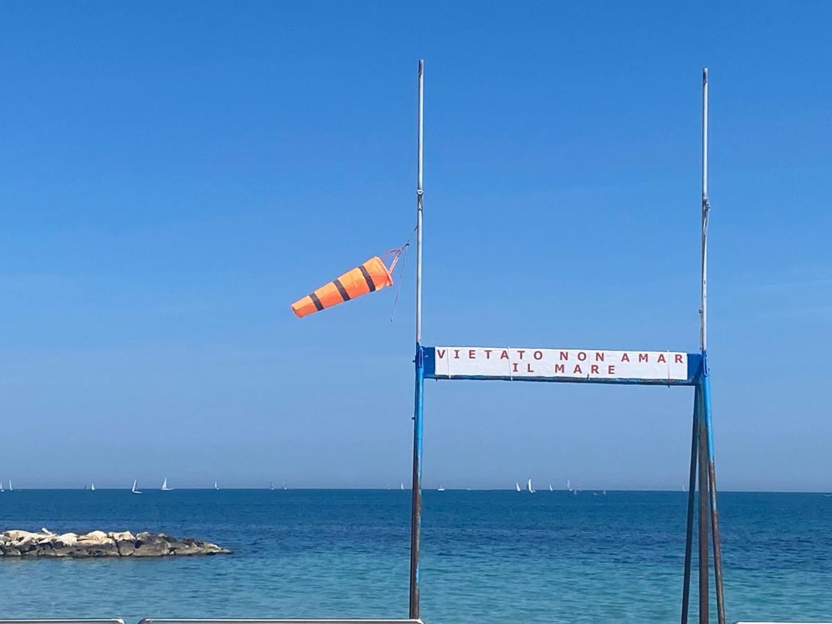 Dimora Mare Lägenhet Bari Exteriör bild